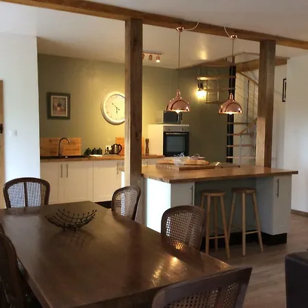 C And C Gites * Houesville